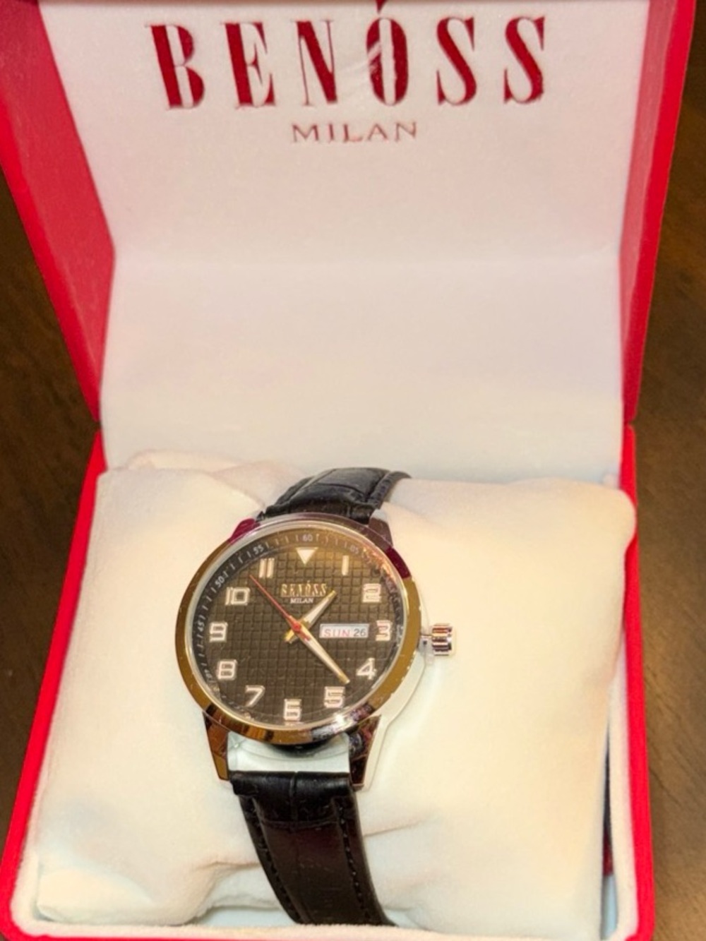 NIB Benóss Milan Men’s Black Waffle Dial Day-Date Watch | Leather Strap